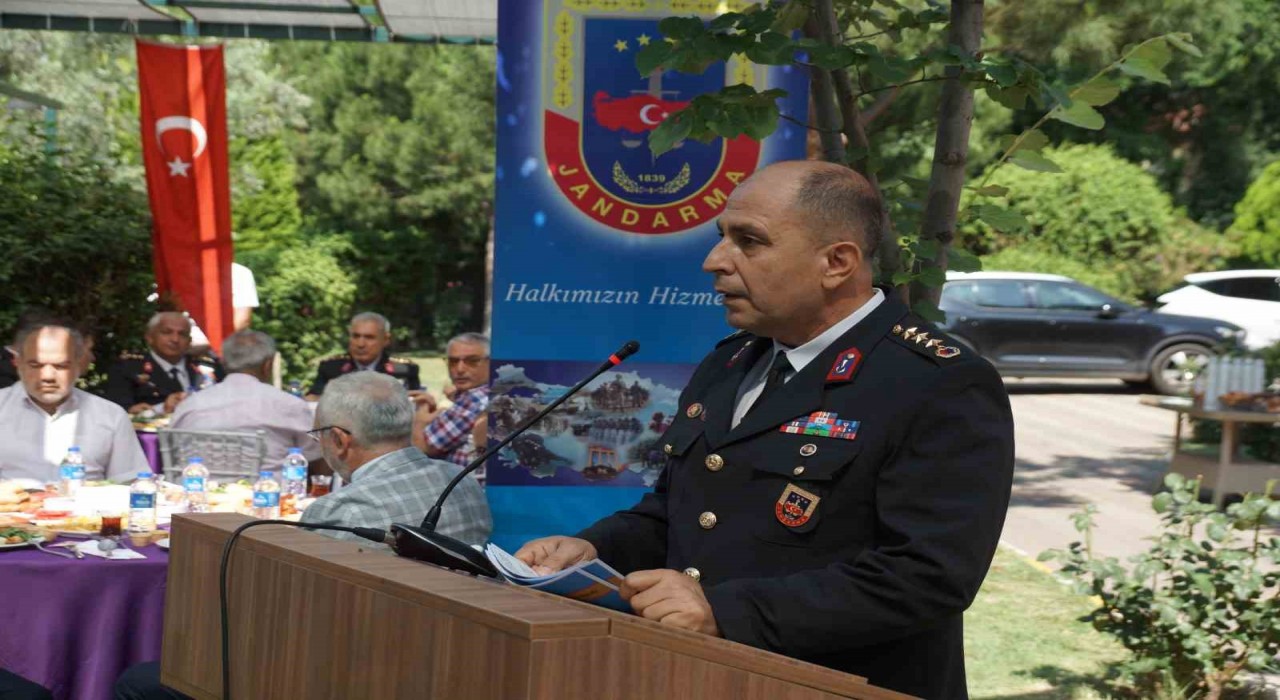 Jandarma, şehit aileleri ve gazilerle anlamlı etkinlikte buluştu