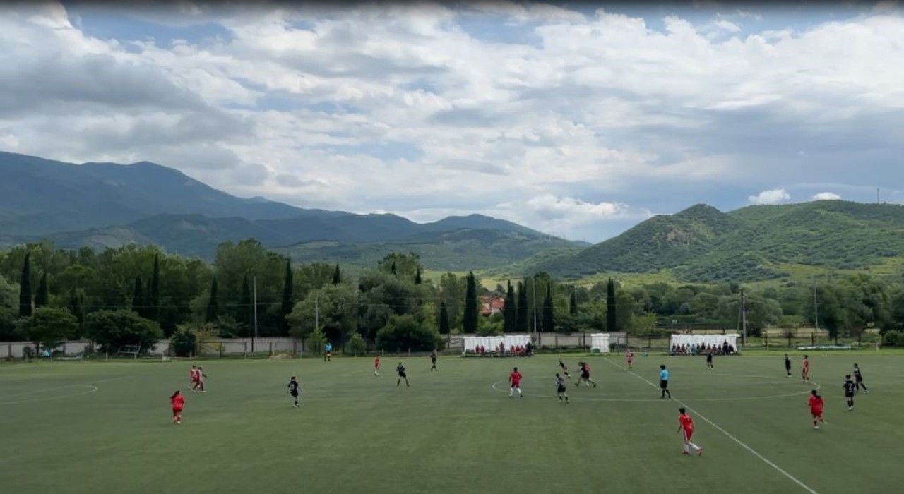 Kadın futbol takımlarından Gürcistanda dostluk maçı