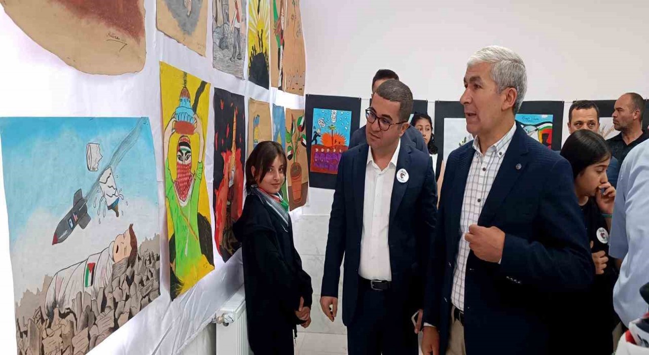 Kağızmanda ‘Filistin temalı resim sergisi açıldı
