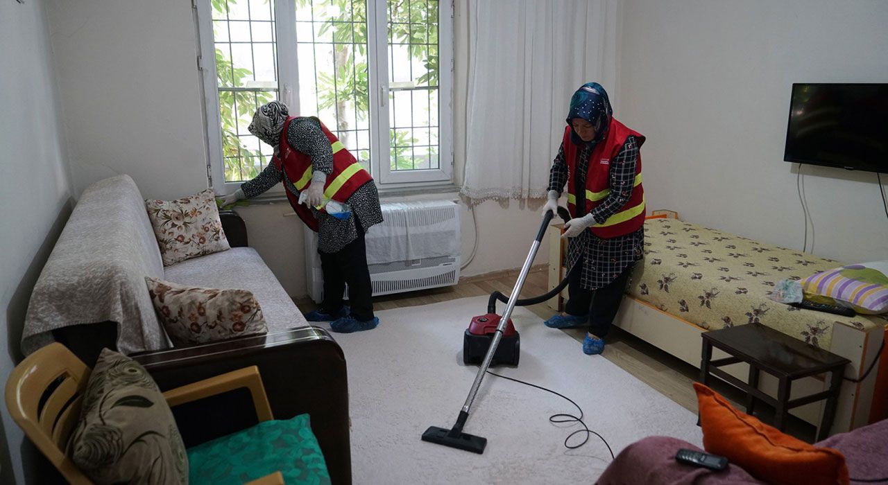 Kahramanmaraş Büyükşehir Belediyesi’nden Bayram Öncesi Yaşlılara Destek Eli