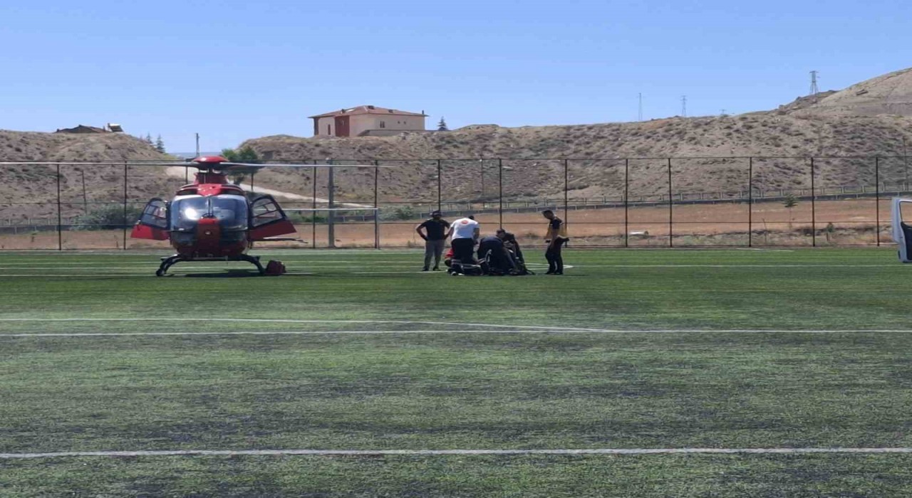 Kalp krizi geçiren hasta hava ambulansı ile Malatyaya sevk edildi