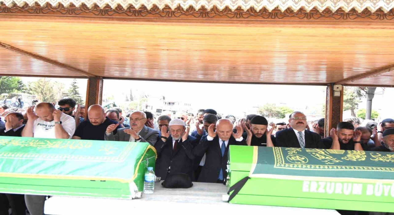 Kamil Polat dualarla uğurlandı