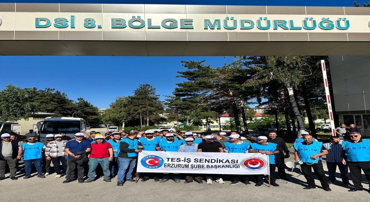 Kamu işçileri Erzurumda eylem yaptı