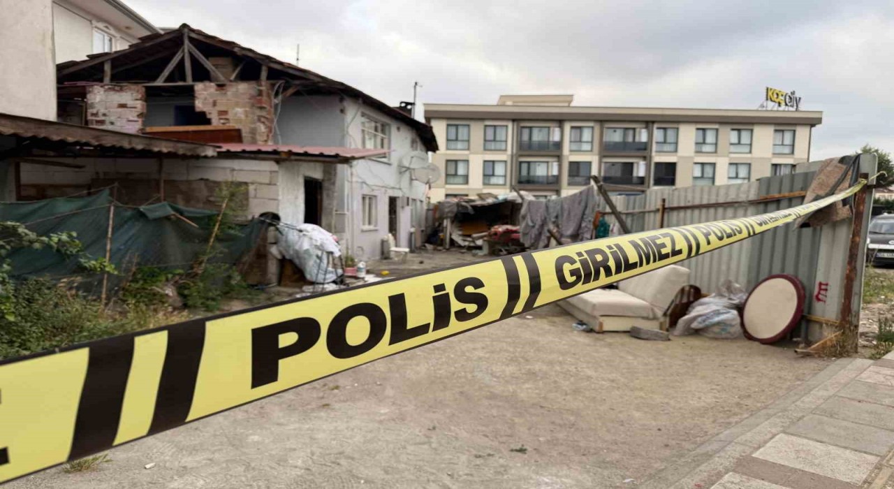 Kanlı ziyaret: Çocuklarının evinde eski eşini vurdu