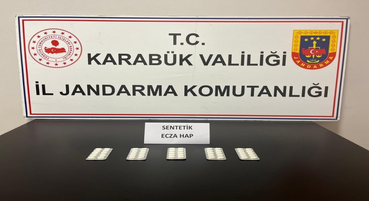 Karabükte 50 adet sentetik ecza yakalandı
