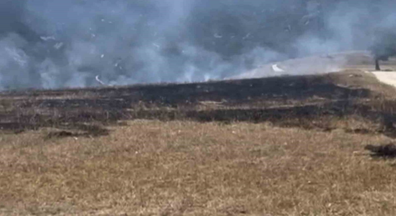 Karabükte anız yangınında 1 dönüm tarım arazisi zarar gördü