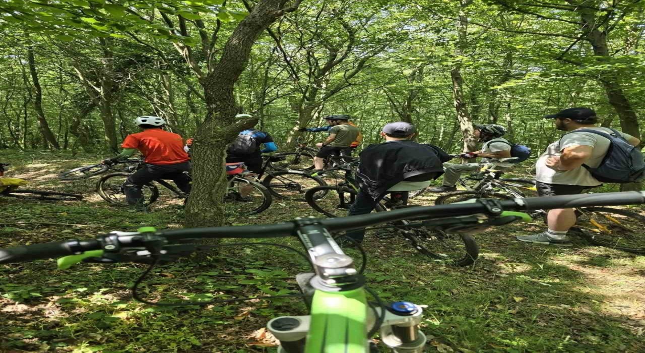 Karacabey Belediyesi Dağcılık Kulübünden bisiklet turu