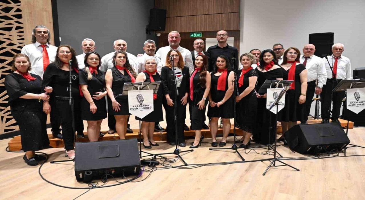 Karacabeyde sanat dolu gece