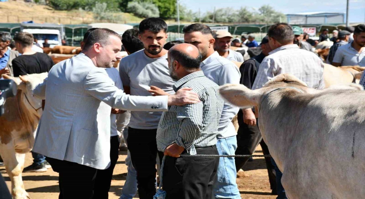 Karademir: Bayram, dayanışmanın gücüyle Malatyada yeniden hissedilecek