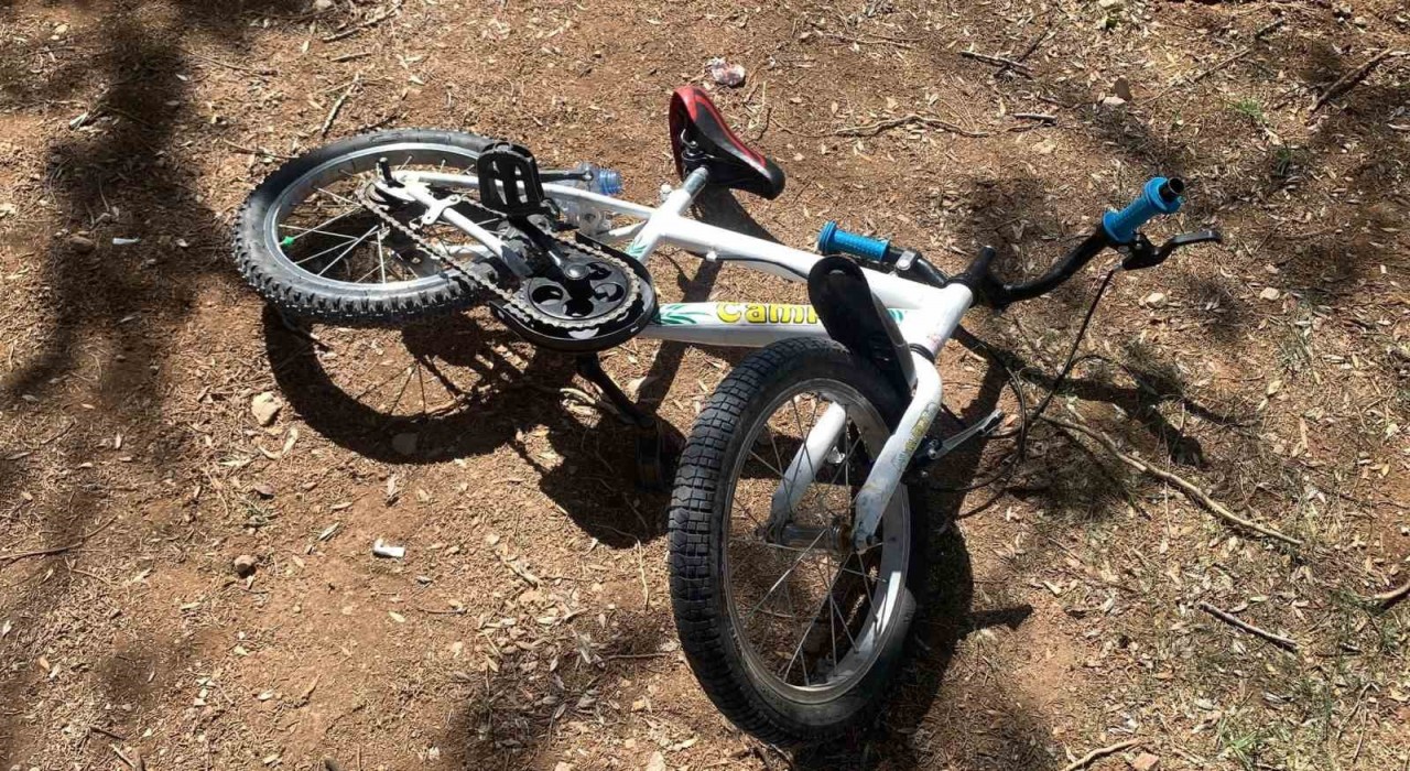 Karamanda motosiklet bisikletli çocuğa çarptı: 1 yaralı