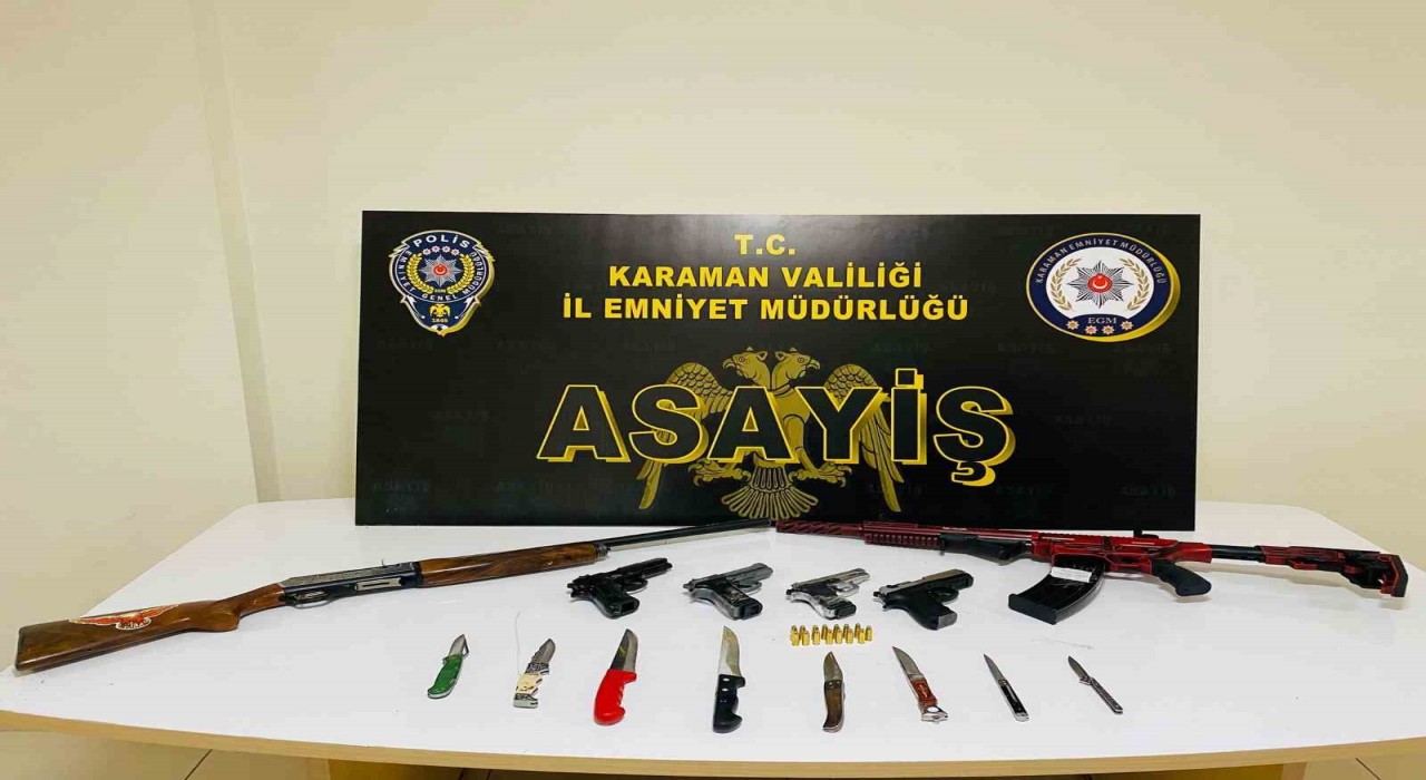 Karamanda ruhsatsız silahlar ile uyuşturucu ele geçirildi