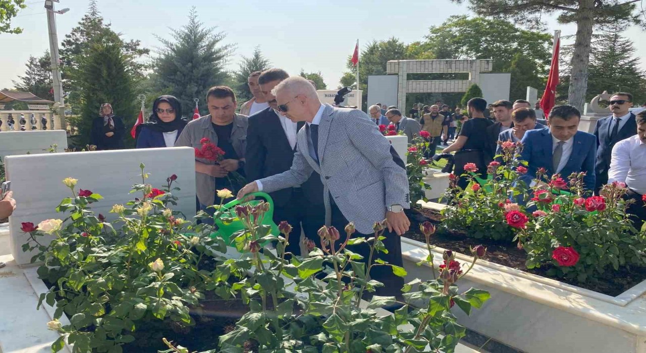 Karamanda şehitlik ziyareti