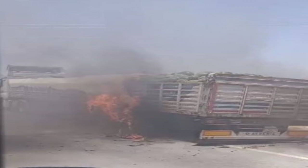 Karpuz yüklü tırda yangın