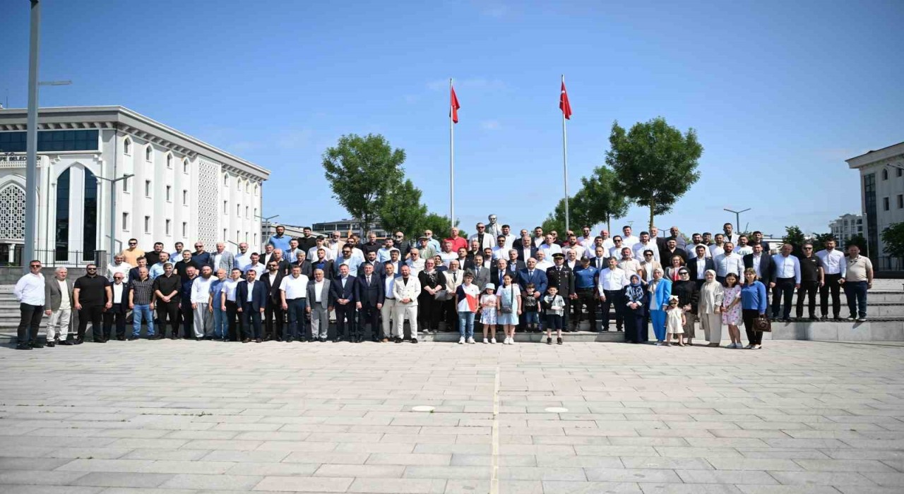 Kartepede kent bayramlaşması