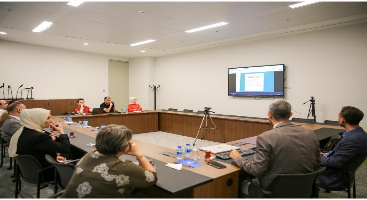 Kastamonu Üniversitesinin Dil Ağacı Projesi Türk Dil Kurumunda tanıtıldı