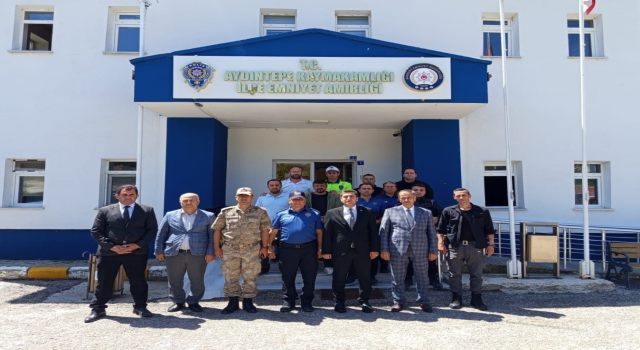 Kaymakam Böçkün güvenlik güçlerinin ve sağlık çalışanlarının bayramını kutladı