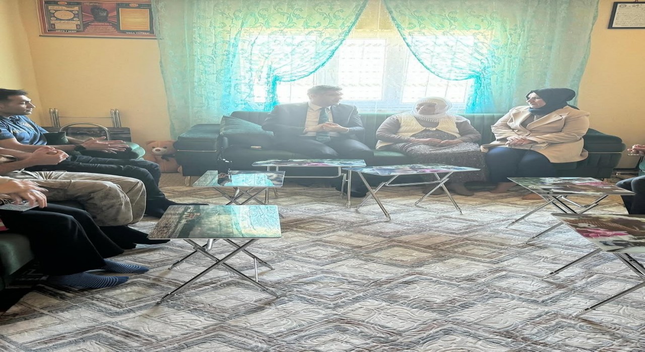 Kaymakam Korkusuzdan şehit ailesine anlamlı ziyaret