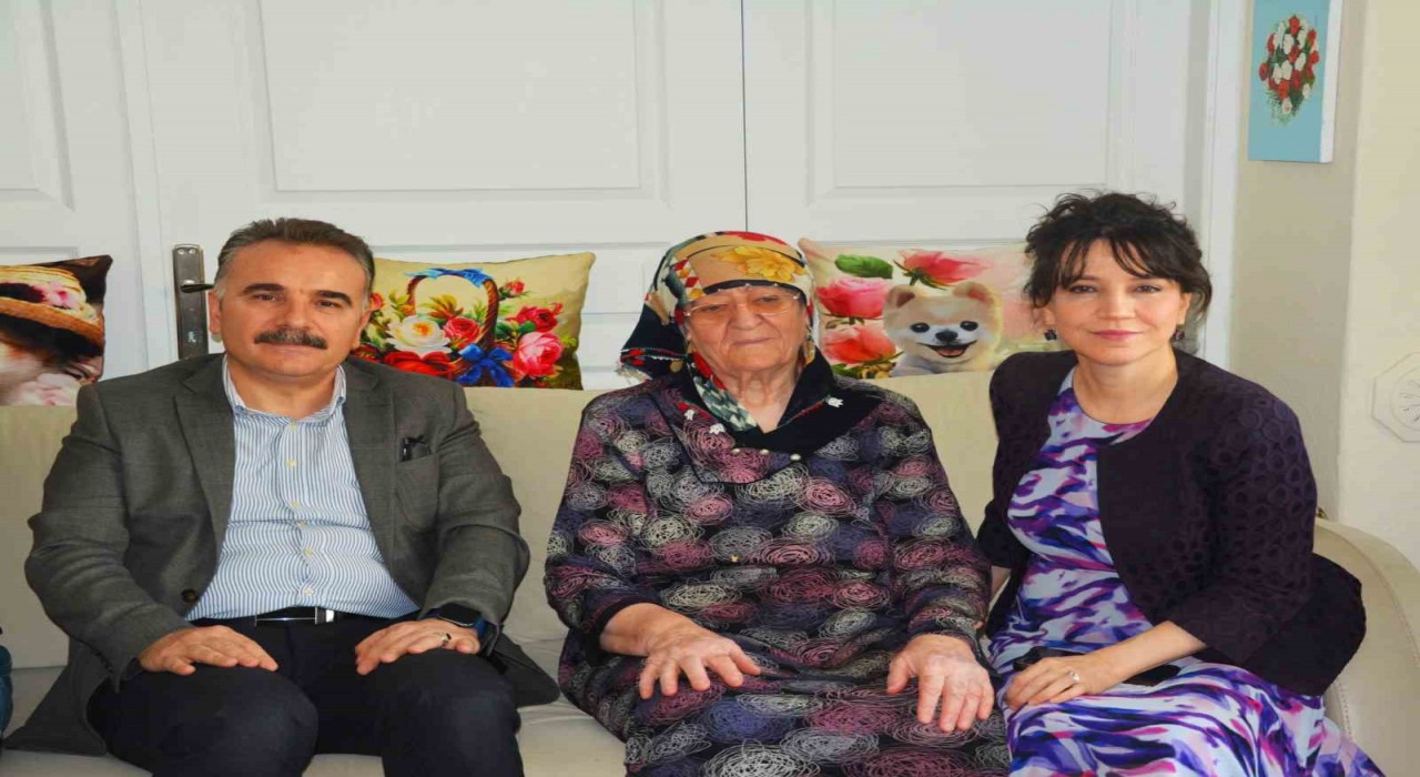 Kaymakam Odabaştan şehit ailelerine Kurban Bayramı ziyareti
