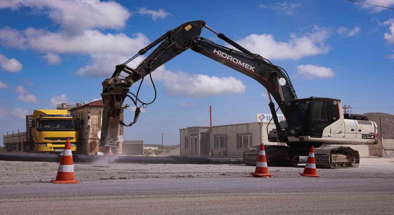 Kaynarcanın 11 kilometrelik yeni içme suyu hattı kısa sürede tamamlandı