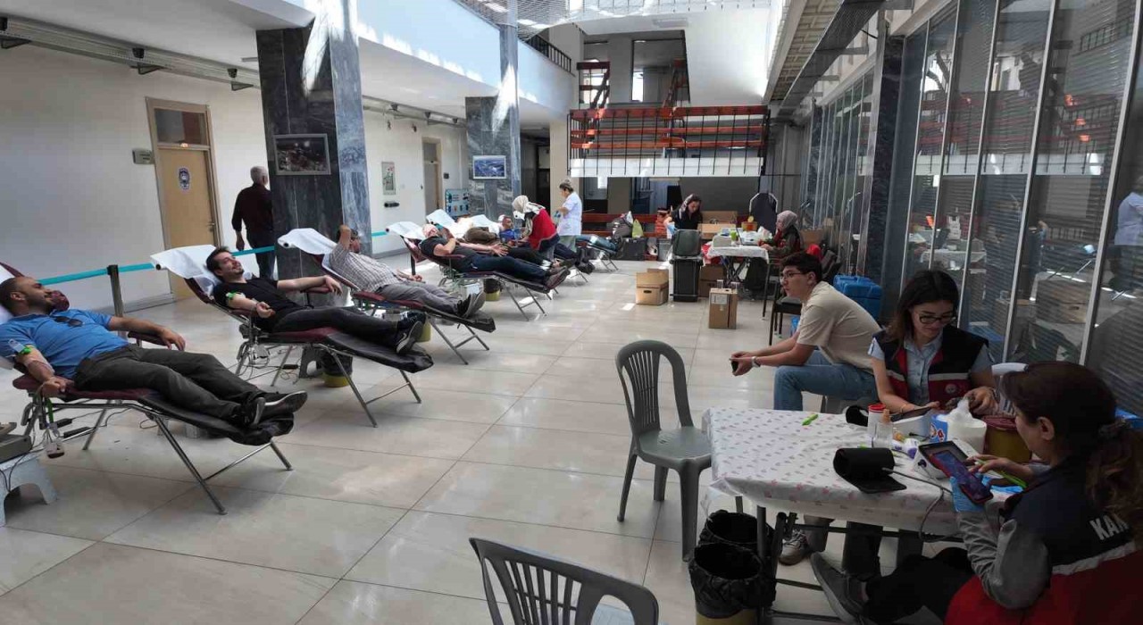 Kayseri Büyükşehirden kan bağışına anlamlı destek