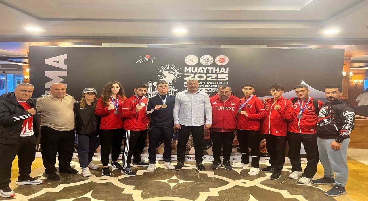 Kayserili Muaythaiciler dünya derecelerine imza attı