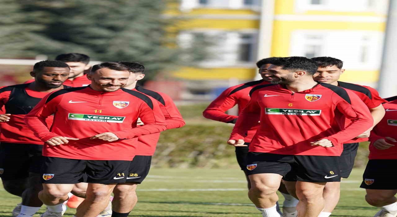 Kayserispor 1 Temmuzda topbaşı yapacak