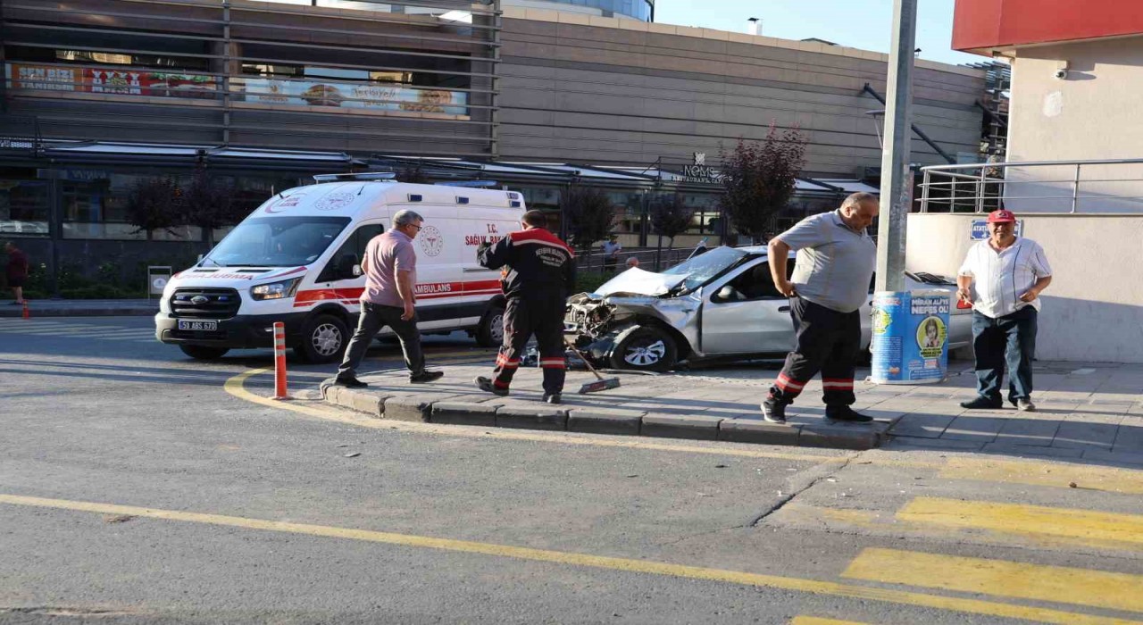 Kaza yapan alkollü sürücüden ilginç tepki Anam babam beni böyle görmesin