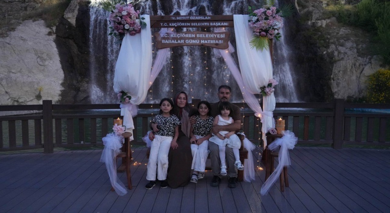 Keçiören Belediyesi Babalar Gününe özel fotoğraf köşesi oluşturdu