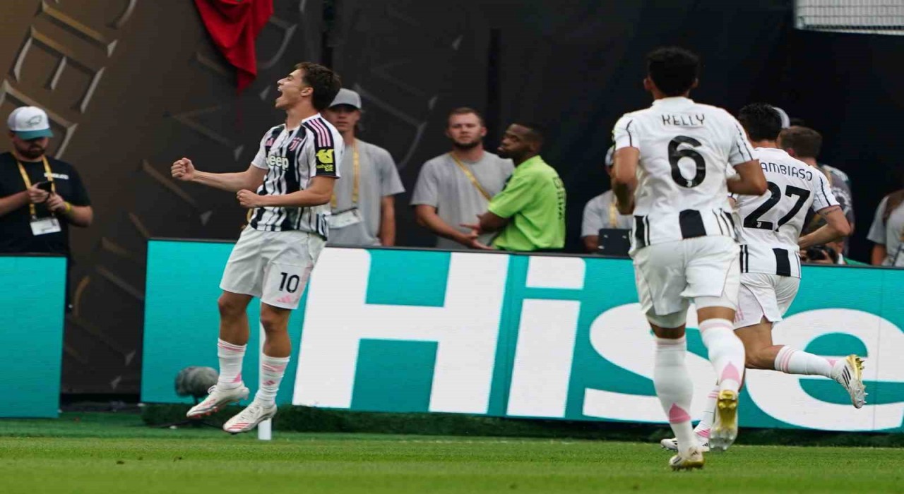 Kenan Yıldızlaştı, Juventus rahat kazandı