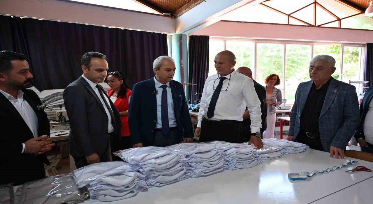 Kepez Belediyesinden dikiş atölyesiyle milyonluk tasarruf