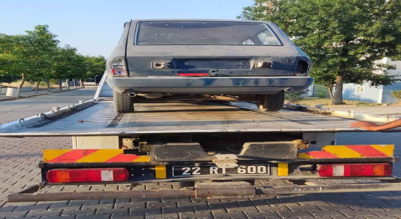 Keşanda plakasız trafiğe çıkan çekme belgeli otomobil sürücüsüne 18 bin 534 TL ceza