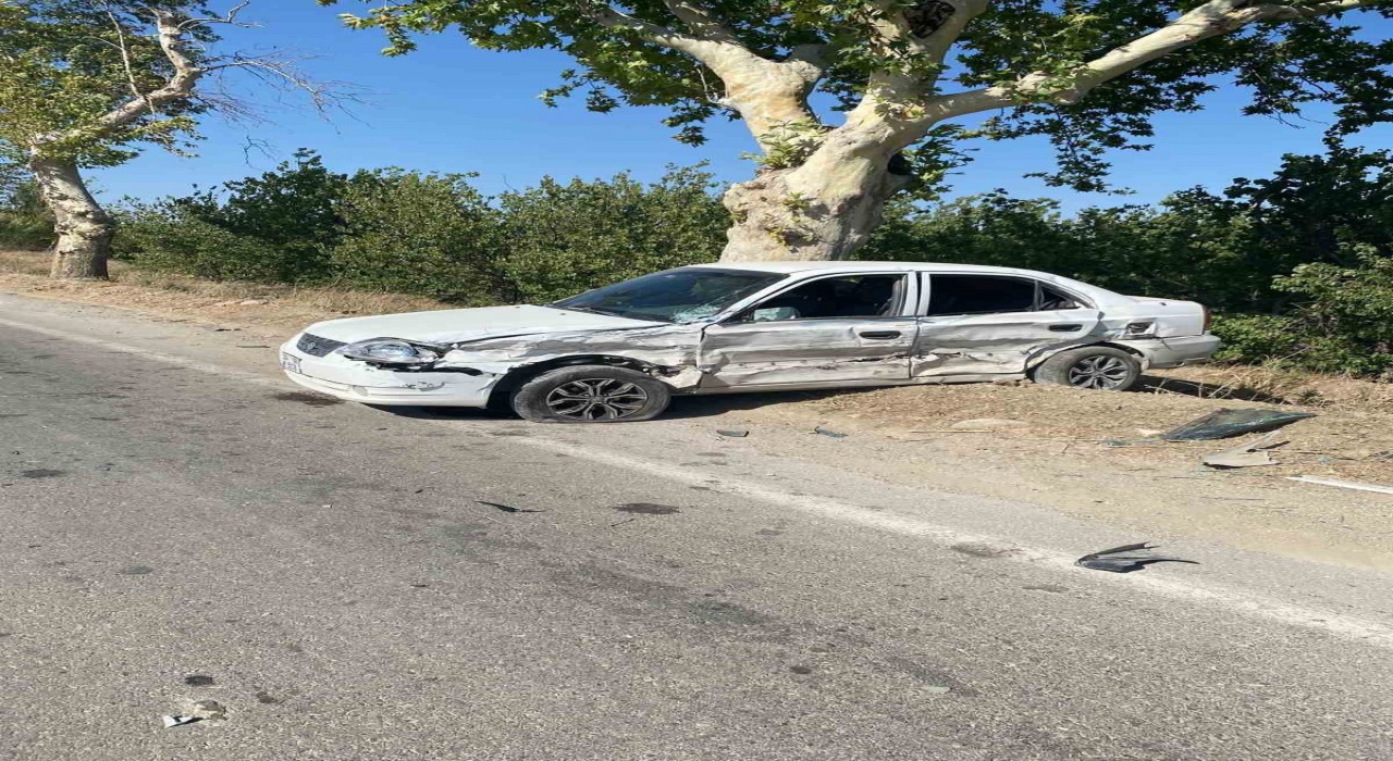 Kırıkhanda trafik kazası: 4 yaralı