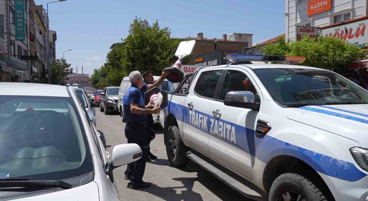 Kırıkkalede zabıtadan kaldırım ve yol işgali denetimi