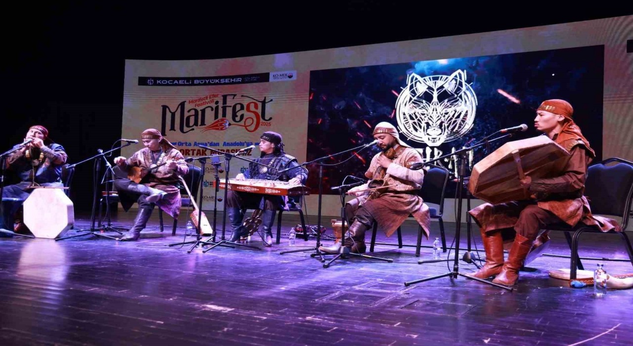 Kocaelide Turan Ethno-Folk Ensemble rüzgarı