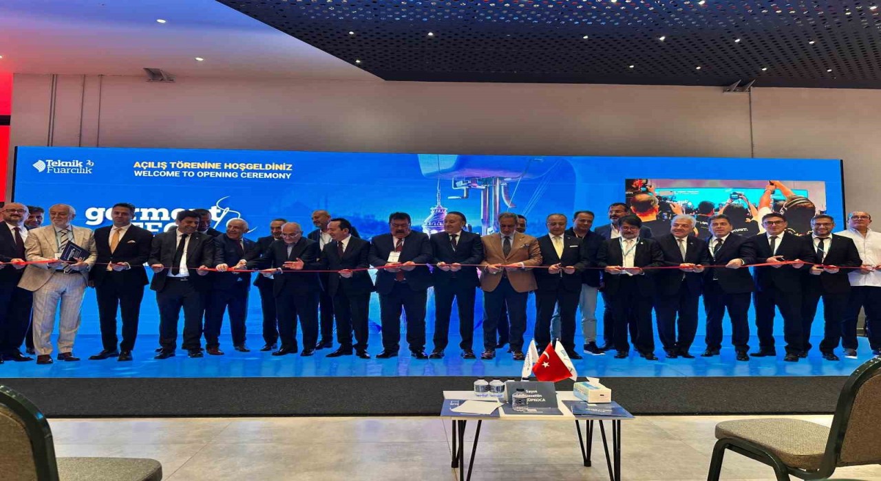 Konfeksiyon ve nakış makineleri Garment Tech İstanbul Fuarında görücüye çıktı