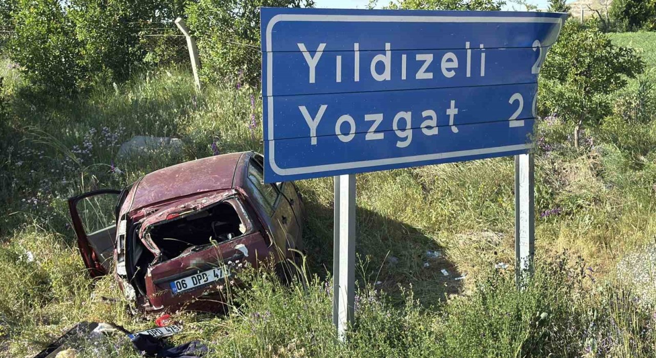 Kontrolden çıkan otomobil şarampole uçtu: 1i ağır 3 yaralı