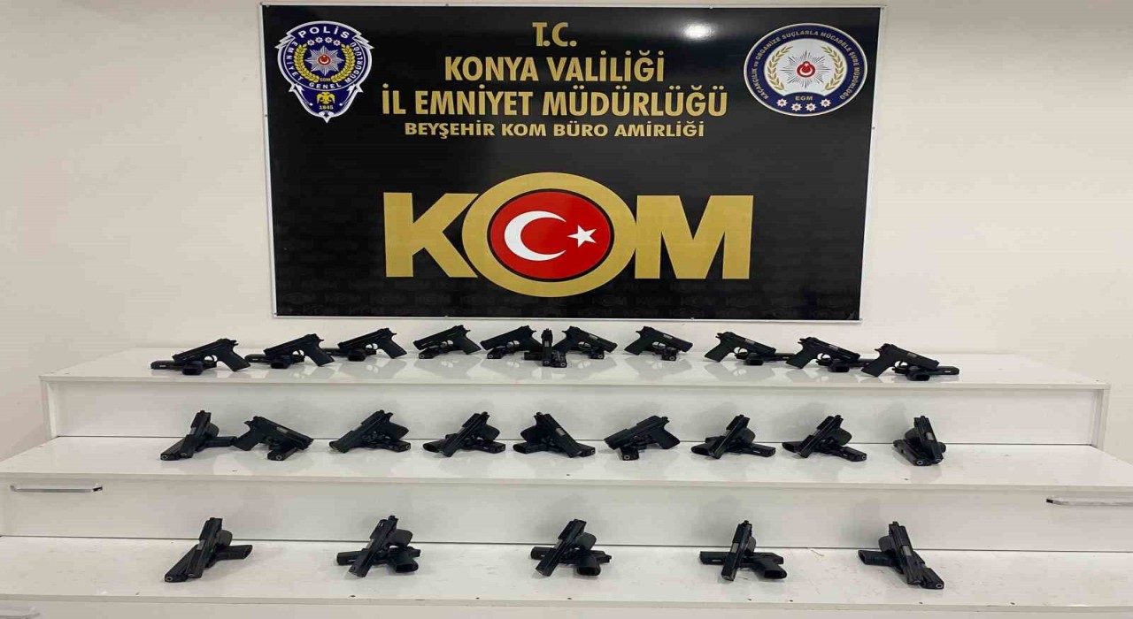 Konyada 50 adet ruhsatsız tabanca ele geçirildi