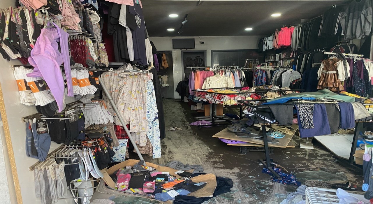 Konyada iş yerinin bodrumunda yangın