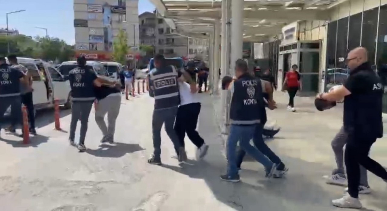 Konyada masaj salonu kılıfıyla faaliyet gösteren suç çetesi çökertildi