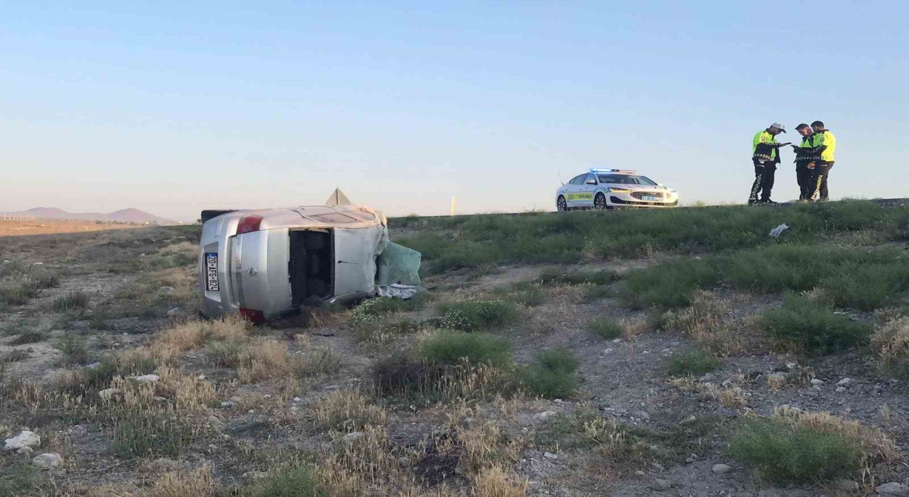 Konyada otomobil takla attı: 3 yaralı