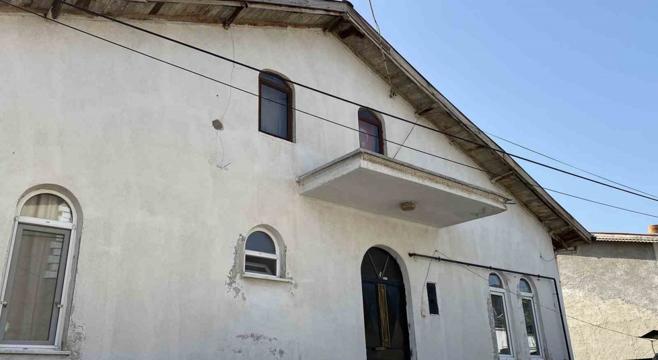 Konyada yüksekten düşen 64 yaşındaki adam hayatını kaybetti