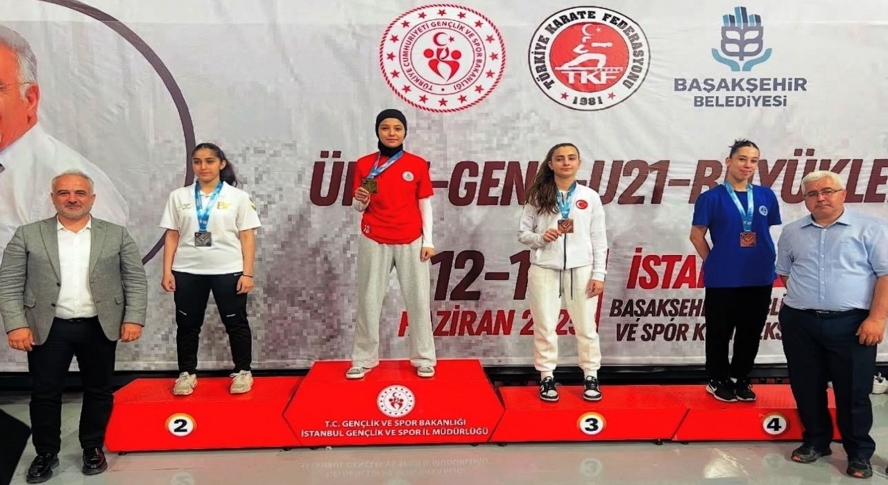 Körfezli karateci Hümeyra şampiyon oldu