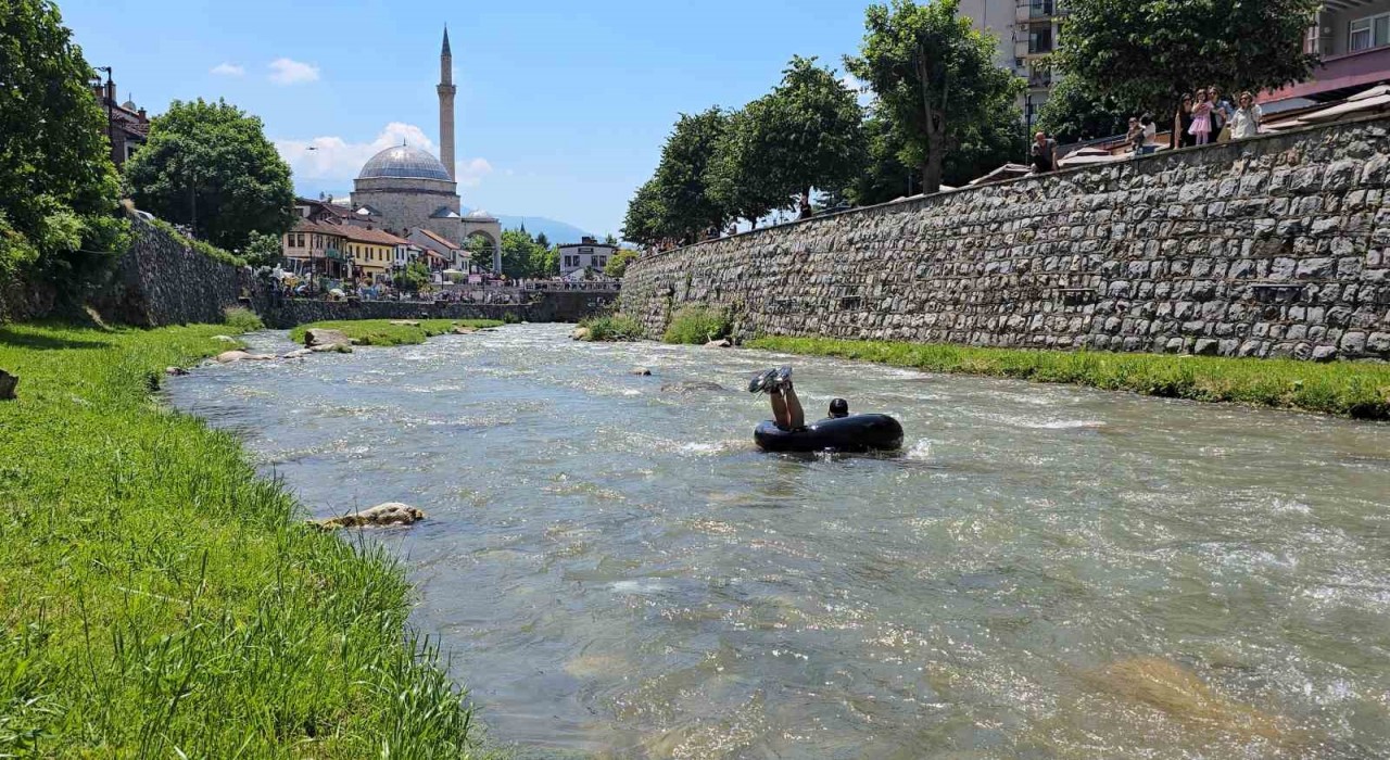 Kosovada rafting heyecanı
