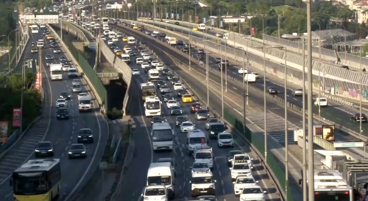 Kurban Bayramı tatili bitti, İstanbulda trafik yoğunluğu yaşandı
