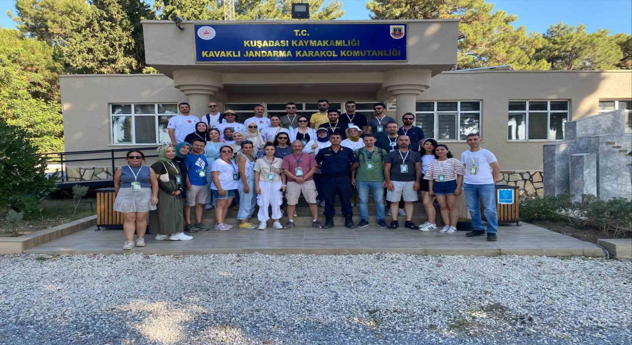 Kuşadasında öğretmenler doğayla buluştu