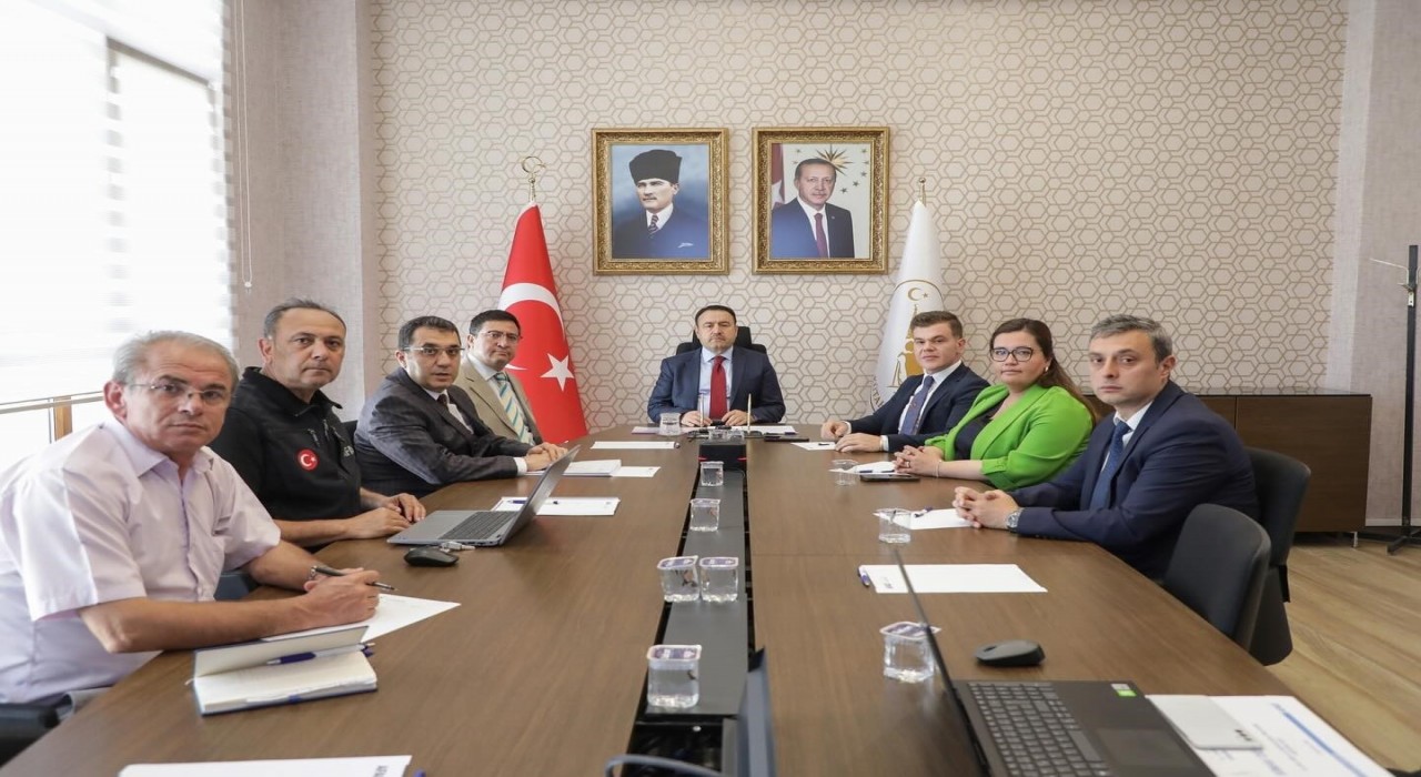 Kütahya Valiliğinde Simav depremleri masaya yatırıldı