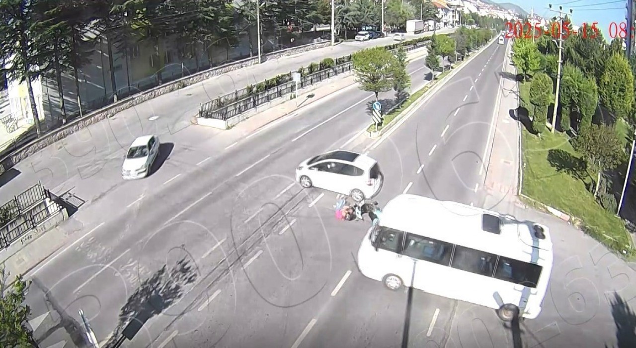 Kütahyada 3 ayrı motosiklet kazası kamerada