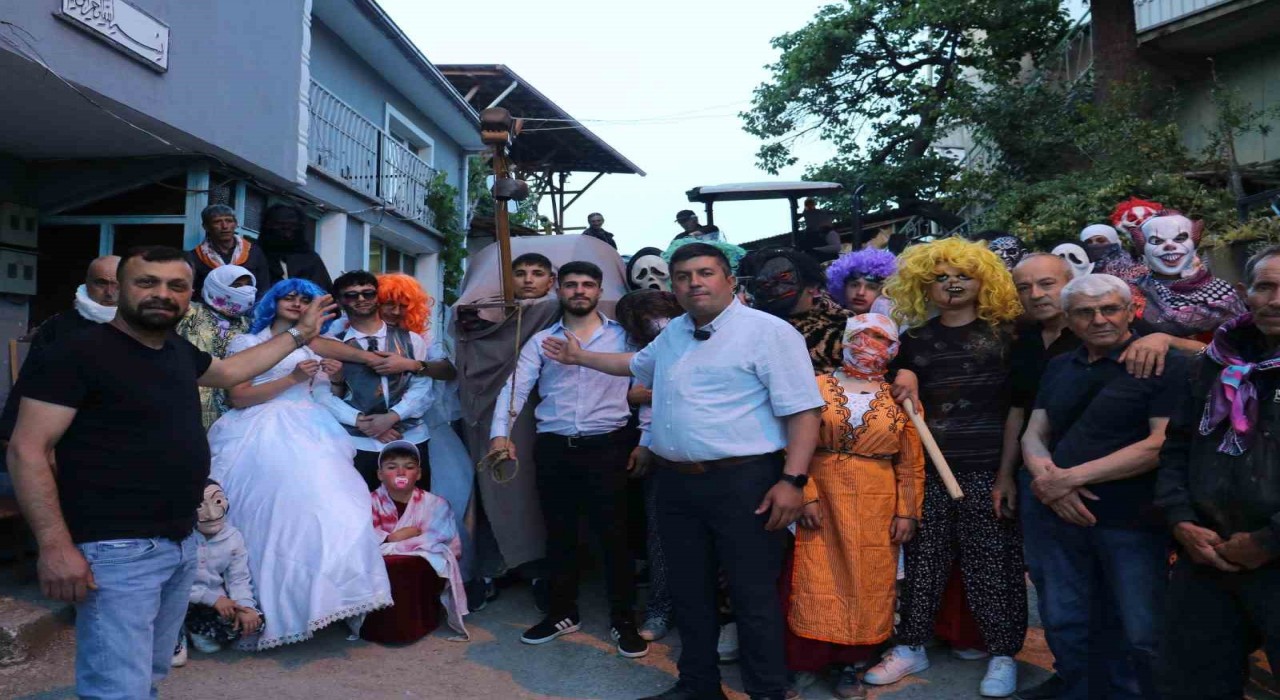 Kütahyada Deve Şenliği renkli görüntülere sahne oldu