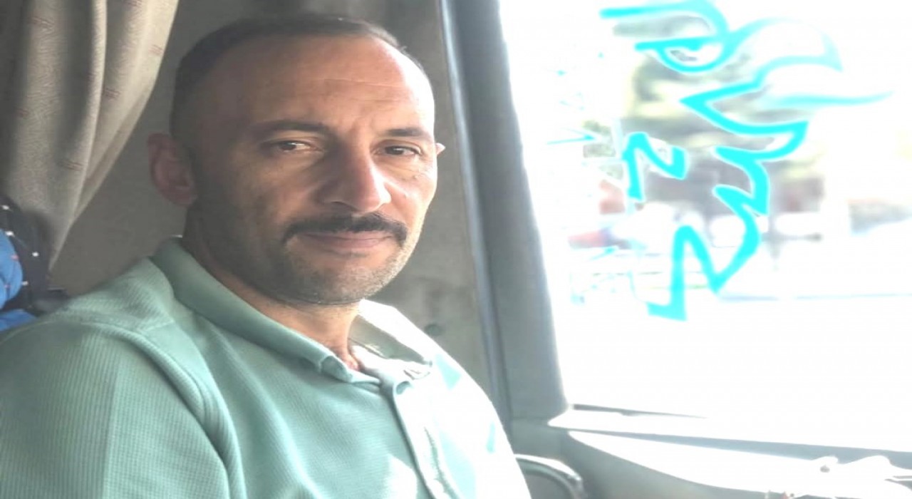 Kütahyada tır devrildi, sürücüsü hayatını kaybetti