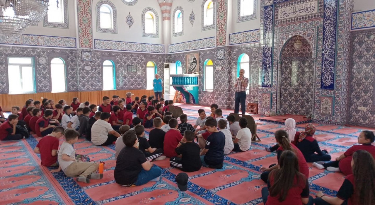 Kütahyada yıl sonu etkinlikleri renkli görüntülere sahne oldu